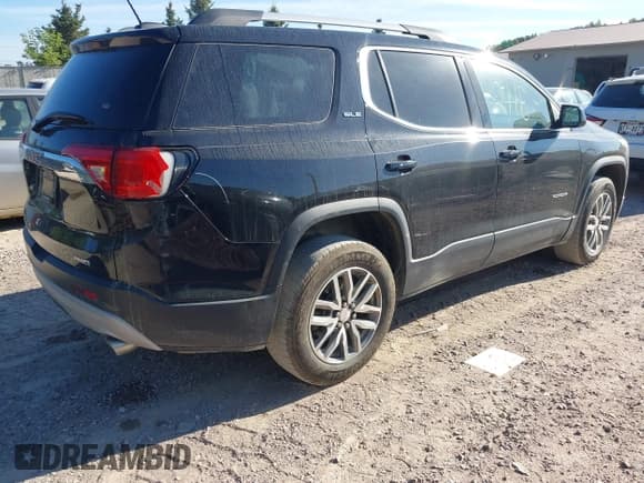 ✅ 2017 GMC Acadia SLE • VIN: 1GKKNSLS1HZ319969 • Lot: 43072448. Listed on IAAI with 124,563 mi. Free auction sales archive from the USA and detailed vehicle history report at DreamBid. Image 4.