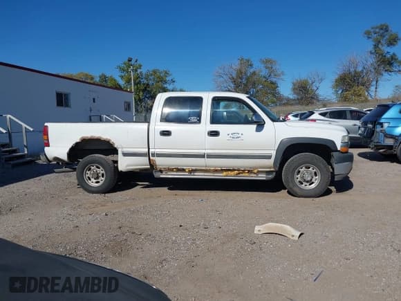 ✅ 2002 Chevrolet Silverado 2500HD LS • VIN: 1GCHK23162F190237 • Lot: 43517867. Listed on IAAI with 272,831 mi. Free auction sales archive from the USA and detailed vehicle history report at DreamBid. Image 13.