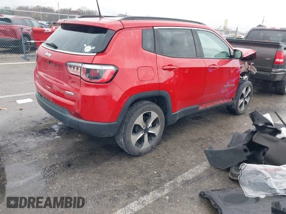 ✅ 2018 Jeep Compass Latitude • VIN: 3C4NJDBB4JT104326 • Лот: 43779456. Опубликован ранее на IAAI с пробегом 61 629 миль. Бесплатный доступ к архиву аукционных продаж из США и подробный отчёт об истории автомобиля на DreamBid. Изображение 4.
