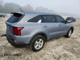 ✅ 2023 Kia Sorento LX • VIN: 5XYRG4LC5PG215796 • Лот: 91808245. Опубликован ранее на Copart с пробегом 28 678 миль. Бесплатный доступ к архиву аукционных продаж из США и подробный отчёт об истории автомобиля на DreamBid. Изображение 3.