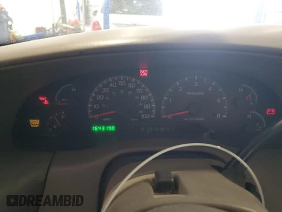 ✅ 2001 Ford F-150 XL • VIN: 1FTRF17W31NA23928 • Lot: 42345325. Listed on Copart with 164,319 mi. Free auction sales archive from the USA and detailed vehicle history report at DreamBid. Image 9.