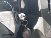 ✅ 2023 Chevrolet Express Passenger LS • VIN: 1GAZGNFP7P1133565 • Lot: 42298735. Wystawiony na IAAI z przebiegiem 132 269 mil. Bezpłatny archiwum sprzedaży aukcyjnych z USA i szczegółowy raport historii pojazdu na DreamBid. Zdjęcie 11.