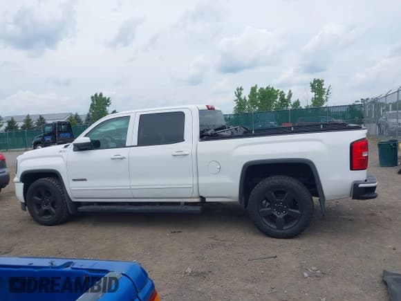 ✅ 2017 GMC Sierra 1500 SLE • VIN: 3GTU2MEC7HG142696 • Lot: 42700748. Listed on IAAI with 132,091 mi. Free auction sales archive from the USA and detailed vehicle history report at DreamBid. Image 14.