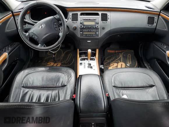 2008 Hyundai Azera Limited with VIN KMHFC46F18A255424, listed as a Copart auction lot 47258205 with 117,522 mi miles and Salvage title. Bid and sale history available at DreamBid. Image 8.