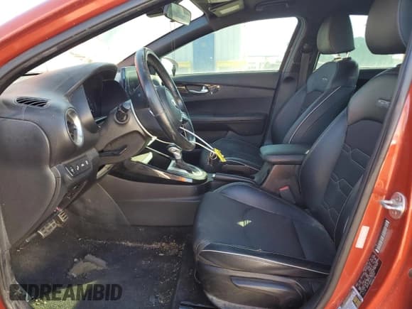 ✅ 2020 Kia Forte GT-Line • VIN: 3KPF34ADXLE195031 • Lot: 90939455. Listed on Copart with 140,875 mi. Free auction sales archive from the USA and detailed vehicle history report at DreamBid. Image 7.