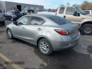 ✅ 2016 Scion iA • VIN: 3MYDLBZV7GY135996 • Lot: 43702893. Wystawiony na IAAI z przebiegiem 55 602 mil. Bezpłatny archiwum sprzedaży aukcyjnych z USA i szczegółowy raport historii pojazdu na DreamBid. Zdjęcie 3.