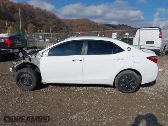 ✅ 2016 Toyota Corolla LE • VIN: 5YFBURHE7GP435938 • Лот: 43728980. Опубликован ранее на IAAI с пробегом 100 042 миль. Бесплатный доступ к архиву аукционных продаж из США и подробный отчёт об истории автомобиля на DreamBid. Изображение 15.