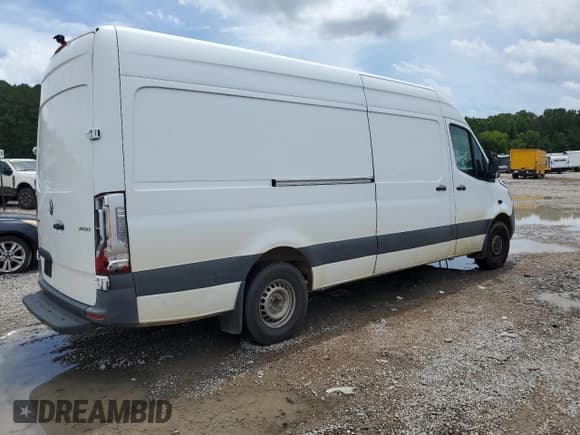 ✅ 2021 Mercedes-Benz Sprinter Cargo • VIN: W1Y40CHY3MT062246 • Lot: 60671345. Listed on Copart with 128,969 mi. Free auction sales archive from the USA and detailed vehicle history report at DreamBid. Image 3.