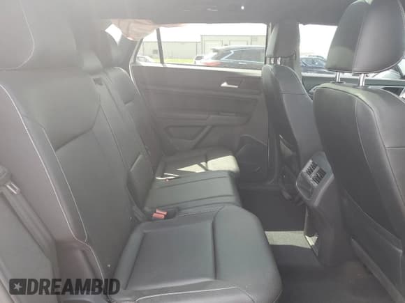 ✅ 2020 Volkswagen Atlas SEL • VIN: 1V2MC2CA0LC204887 • Лот: 56001295. Опубликован ранее на Copart с пробегом 46 277 миль. Бесплатный доступ к архиву аукционных продаж из США и подробный отчёт об истории автомобиля на DreamBid. Изображение 11.