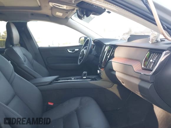 ✅ 2024 Volvo XC60 Plus Dark Theme • VIN: YV4H60DL6R1846806 • Lot: 41670948. Listed on IAAI with Not provided. Free auction sales archive from the USA and detailed vehicle history report at DreamBid. Image 5.