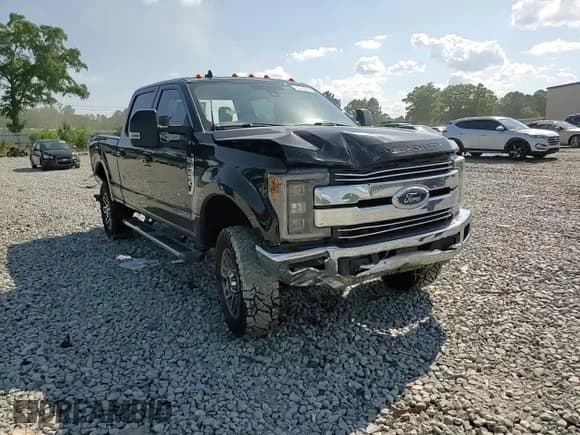 ✅ 2019 Ford F-250 XL • VIN: 1FT7W2BT1KEE38242 • Lot: 56059595. Listed on Copart with 183,562 mi. Free auction sales archive from the USA and detailed vehicle history report at DreamBid. Image 14.
