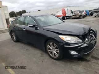 2013 Hyundai Genesis 3.8L z VIN KMHGC4DD4DU236090, wystawiony jako Copart lot #68502634 z przebiegiem 98 632 mil mil oraz Szkoda całkowita • Salvage title. Historia ofert i sprzedaży dostępna na DreamBid. Obrazek 4.