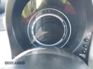 ✅ 2014 FIAT 500e • VIN: 3C3CFFGE3ET291138 • Lot: 42712724. Wystawiony na IAAI z przebiegiem 86 000 mil. Bezpłatny archiwum sprzedaży aukcyjnych z USA i szczegółowy raport historii pojazdu na DreamBid. Zdjęcie 7.