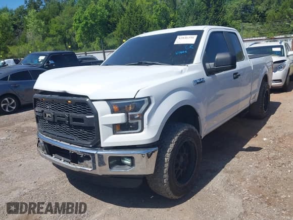✅ 2017 Ford F-150 XL • VIN: 1FTEX1CP3HKD40131 • Лот: 42846256. Опубликован ранее на IAAI с пробегом 159 049 миль. Бесплатный доступ к архиву аукционных продаж из США и подробный отчёт об истории автомобиля на DreamBid. Изображение 2.