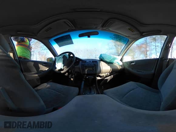 2001 Honda Accord EX с VIN 1HGCG566X1A148428, выставлен на аукционе IAAI как лот 41869572 с пробегом 221 113 миль миль и . История ставок и продаж доступна на DreamBid. Изображение 18.