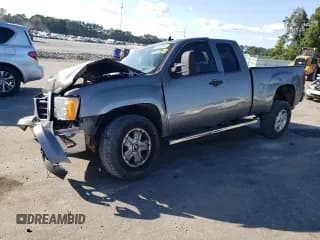 ✅ 2009 GMC Sierra 1500 SL • VIN: 2GTEC19C991122115 • Лот: 69860964. Опубликован ранее на Copart с пробегом 247 638 миль. Бесплатный доступ к архиву аукционных продаж из США и подробный отчёт об истории автомобиля на DreamBid. Изображение 1.