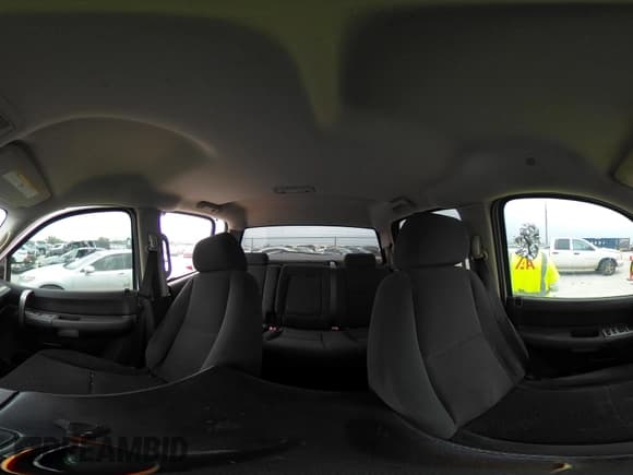 ✅ 2007 Chevrolet Silverado 2500HD 1LT • VIN: 1GCHC23K67F523209 • Lot: 41925957. Wystawiony na IAAI z przebiegiem 250 138 mil. Bezpłatny archiwum sprzedaży aukcyjnych z USA i szczegółowy raport historii pojazdu na DreamBid. Zdjęcie 18.