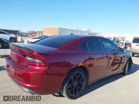 ✅ 2019 Dodge Charger SXT • VIN: 2C3CDXBG1KH604583 • Lot: 43610608. Listed on IAAI with 92,487 mi. Free auction sales archive from the USA and detailed vehicle history report at DreamBid. Image 4.