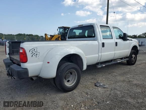 ✅ 2014 Ford F-350 XL • VIN: 1FT8W3D64EEA27133 • Lot: 68759284. Listed on Copart with 113,742 mi. Free auction sales archive from the USA and detailed vehicle history report at DreamBid. Image 3.