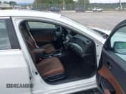 ✅ 2019 Acura ILX Premium • VIN: 19UDE2F77KA012020 • Lot: 43321799. Wystawiony na IAAI z przebiegiem 108 432 mil. Bezpłatny archiwum sprzedaży aukcyjnych z USA i szczegółowy raport historii pojazdu na DreamBid. Zdjęcie 5.