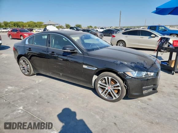 ✅ 2017 Jaguar XE 35t Premium • VIN: SAJAJ4BV0HA976269 • Lot: 85909095. Listed on Copart with 86,291 mi. Free auction sales archive from the USA and detailed vehicle history report at DreamBid. Image 4.