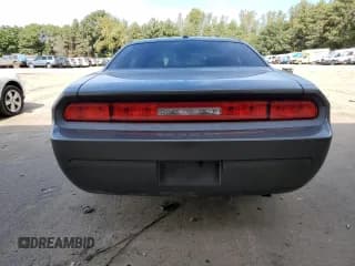 ✅ 2010 Dodge Challenger SE • VIN: 2B3CJ4DV9AH278806 • Lot: 73653894. Wystawiony na Copart z przebiegiem 91 152 mil. Bezpłatny archiwum sprzedaży aukcyjnych z USA i szczegółowy raport historii pojazdu na DreamBid. Zdjęcie 6.