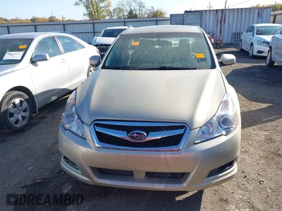 ✅ 2010 Subaru Legacy Limited Moon • VIN: 4S3BMCK65A3225840 • Lot: 43639761. Wystawiony na IAAI z przebiegiem 234 982 mil. Bezpłatny archiwum sprzedaży aukcyjnych z USA i szczegółowy raport historii pojazdu na DreamBid. Zdjęcie 12.