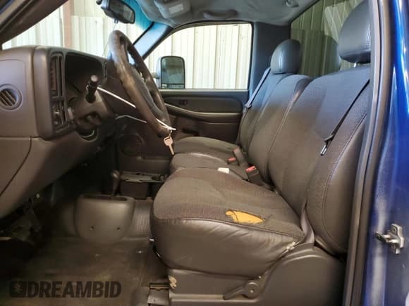 ✅ 2003 Chevrolet Silverado 1500 Work Truck • VIN: 1GCEK14V93Z243897 • Лот: 74424424. Опубликован ранее на Copart с пробегом 212 894 миль. Бесплатный доступ к архиву аукционных продаж из США и подробный отчёт об истории автомобиля на DreamBid. Изображение 7.