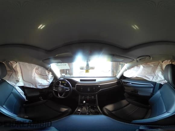 ✅ 2022 Volkswagen Atlas SE • VIN: 1V2KP2CA5NC509929 • Lot: 42231410. Listed on IAAI with 84,678 mi. Free auction sales archive from the USA and detailed vehicle history report at DreamBid. Image 18.