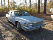 ✅ 1988 Cadillac DeVille • VIN: 1G6CD5155J4332134 • Lot: 43765272. Wystawiony na IAAI z przebiegiem 173 626 mil. Bezpłatny archiwum sprzedaży aukcyjnych z USA i szczegółowy raport historii pojazdu na DreamBid. Zdjęcie 6.