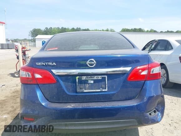 ✅ 2017 Nissan Sentra S • VIN: 3N1AB7AP7HY380915 • Лот: 42082034. Опубликован ранее на IAAI с пробегом 152 808 миль. Бесплатный доступ к архиву аукционных продаж из США и подробный отчёт об истории автомобиля на DreamBid. Изображение 17.