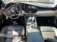 ✅ 2018 Alfa Romeo Giulia • VIN: ZARFAEBN9J7566816 • Лот: 66718585. Опубликован ранее на Copart с пробегом Не указан. Бесплатный доступ к архиву аукционных продаж из США и подробный отчёт об истории автомобиля на DreamBid. Изображение 8.