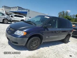 ✅ 2005 Dodge Caravan SE • VIN: 1D4GP25B25B414184 • Lot: 55027705. Wystawiony na Copart z przebiegiem 156 563 mil. Bezpłatny archiwum sprzedaży aukcyjnych z USA i szczegółowy raport historii pojazdu na DreamBid. Zdjęcie 1.