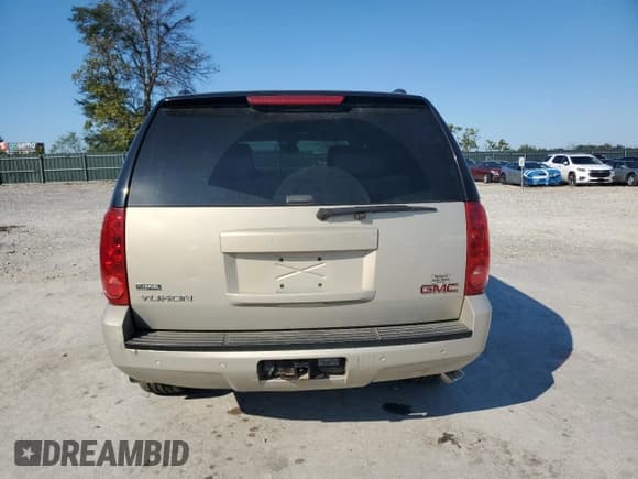 ✅ 2009 GMC Yukon SLT 4SB • VIN: 1GKFK33019R259207 • Лот: 86101345. Опубликован ранее на Copart с пробегом 211 150 миль. Бесплатный доступ к архиву аукционных продаж из США и подробный отчёт об истории автомобиля на DreamBid. Изображение 6.