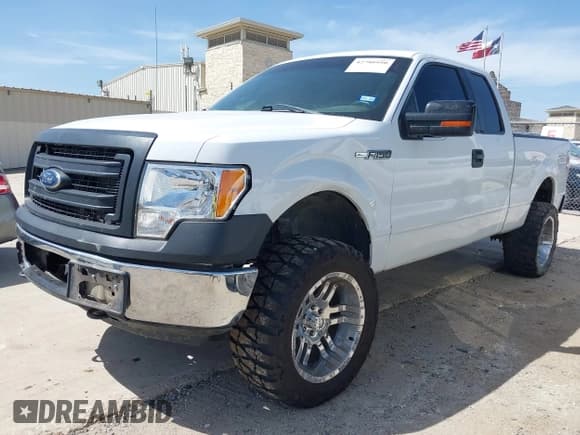 ✅ 2014 Ford F-150 XL • VIN: 1FTFX1EF5EKF74002 • Lot: 42780950. Wystawiony na IAAI z przebiegiem 213 453 mil. Bezpłatny archiwum sprzedaży aukcyjnych z USA i szczegółowy raport historii pojazdu na DreamBid. Zdjęcie 2.
