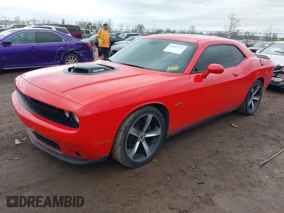 ✅ 2018 Dodge Challenger R/T • VIN: 2C3CDZBTXJH165939 • Лот: 41957214. Опубликован ранее на IAAI с пробегом 101 414 миль. Бесплатный доступ к архиву аукционных продаж из США и подробный отчёт об истории автомобиля на DreamBid. Изображение 17.