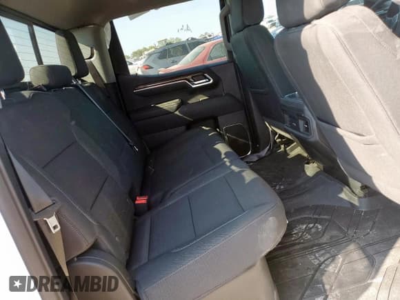 ✅ 2024 Chevrolet Silverado 1500 LT • VIN: 2GCPACED8R1271429 • Lot: 72084775. Listed on Copart with 15,738 mi. Free auction sales archive from the USA and detailed vehicle history report at DreamBid. Image 10.