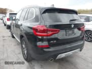 ✅ 2021 BMW X3 xDrive30i • VIN: 5UXTY5C02M9G20365 • Lot: 43578182. Wystawiony na IAAI z przebiegiem 87 337 mil. Bezpłatny archiwum sprzedaży aukcyjnych z USA i szczegółowy raport historii pojazdu na DreamBid. Zdjęcie 3.