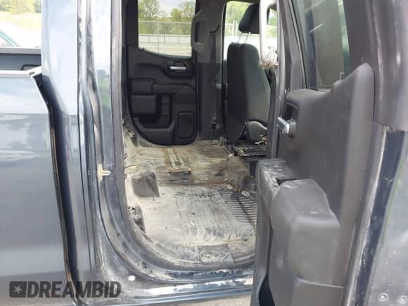 2020 Chevrolet Silverado 1500 Work Truck z VIN 1GCRYAEF5LZ195192, wystawiony jako IAAI lot #43138914 z przebiegiem 110 350 mil mil oraz . Historia ofert i sprzedaży dostępna na DreamBid. Obrazek 8.