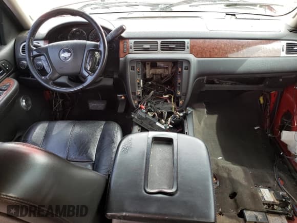 ✅ 2007 Chevrolet Silverado 2500HD LTZ • VIN: 1GCHK23667F548097 • Лот: 52038115. Опубликован ранее на Copart с пробегом Не указан. Бесплатный доступ к архиву аукционных продаж из США и подробный отчёт об истории автомобиля на DreamBid. Изображение 8.