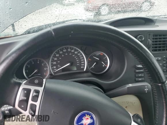 ✅ 2004 Saab 9-3 • VIN: YS3FH79YX46013421 • Lot: 73692944. Wystawiony na Copart z przebiegiem Nie podano. Bezpłatny archiwum sprzedaży aukcyjnych z USA i szczegółowy raport historii pojazdu na DreamBid. Zdjęcie 9.