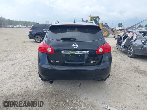 ✅ 2013 Nissan Rogue SL • VIN: JN8AS5MV0DW601546 • Lot: 42763329. Wystawiony na IAAI z przebiegiem 198 809 mil. Bezpłatny archiwum sprzedaży aukcyjnych z USA i szczegółowy raport historii pojazdu na DreamBid. Zdjęcie 17.