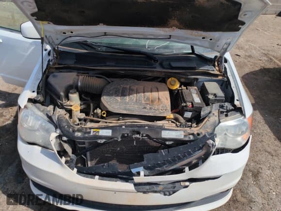 ✅ 2020 Dodge Grand Caravan SXT • VIN: 2C4RDGCGXLR189635 • Лот: 81503055. Опубликован ранее на Copart с пробегом 157 247 миль. Бесплатный доступ к архиву аукционных продаж из США и подробный отчёт об истории автомобиля на DreamBid. Изображение 11.