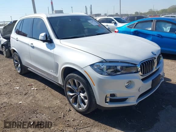 ✅ 2017 BMW X5 sDrive35i • VIN: 5UXKR2C32H0X06140 • Lot: 43449720. Wystawiony na IAAI z przebiegiem 99 757 mil. Bezpłatny archiwum sprzedaży aukcyjnych z USA i szczegółowy raport historii pojazdu na DreamBid. Zdjęcie 1.