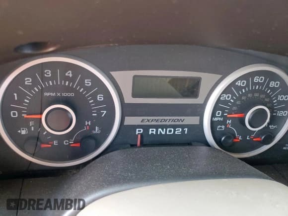 ✅ 2005 Ford Expedition Eddie Bauer • VIN: 1FMFU17525LA73670 • Lot: 81322185. Wystawiony na Copart z przebiegiem Nie podano. Bezpłatny archiwum sprzedaży aukcyjnych z USA i szczegółowy raport historii pojazdu na DreamBid. Zdjęcie 9.