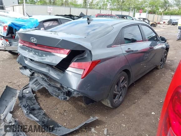 ✅ 2024 Hyundai Elantra SEL • VIN: KMHLS4DG4RU764439 • Лот: 42180678. Опубликован ранее на IAAI с пробегом 14 267 миль. Бесплатный доступ к архиву аукционных продаж из США и подробный отчёт об истории автомобиля на DreamBid. Изображение 4.