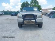 ✅ 2001 GMC Sierra 1500 SLE • VIN: 1GTEK19T51E128399 • Лот: 42657131. Опубликован ранее на IAAI с пробегом 250 060 миль. Бесплатный доступ к архиву аукционных продаж из США и подробный отчёт об истории автомобиля на DreamBid. Изображение 6.