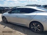 ✅ 2019 Nissan Maxima SL • VIN: 1N4AA6AV5KC374738 • Lot: 42442510. Wystawiony na IAAI z przebiegiem 104 456 mil. Bezpłatny archiwum sprzedaży aukcyjnych z USA i szczegółowy raport historii pojazdu na DreamBid. Zdjęcie 14.