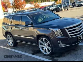 ✅ 2015 Cadillac Escalade Premium • VIN: 1GYS4NKJ3FR708922 • Lot: 90539155. Wystawiony na Copart z przebiegiem 170 591 mil. Bezpłatny archiwum sprzedaży aukcyjnych z USA i szczegółowy raport historii pojazdu na DreamBid. Zdjęcie 1.