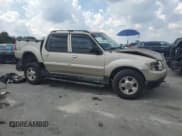 ✅ 2004 Ford Explorer Sport Trac XLS • VIN: 1FMZU77K84UB42098 • Лот: 69240615. Опубликован ранее на Copart с пробегом 198 308 миль. Бесплатный доступ к архиву аукционных продаж из США и подробный отчёт об истории автомобиля на DreamBid. Изображение 4.